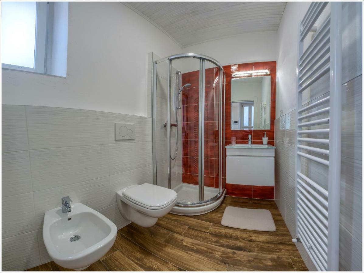 Monolocale “Sale & Pepe” Apartamento Gravedona Exterior foto